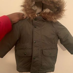 Children’s place winter puffer with large fur hood